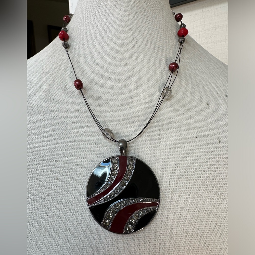 Large abstract black and red vibe infinity necklace